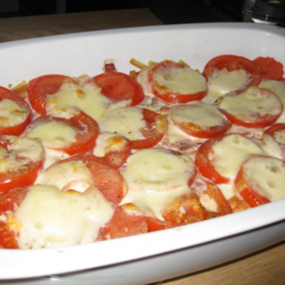 Tomaten mit Mozzarella und Feta überbacken