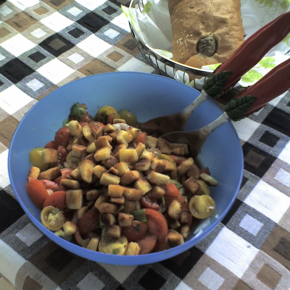 RedYellow Tomatoes Salad