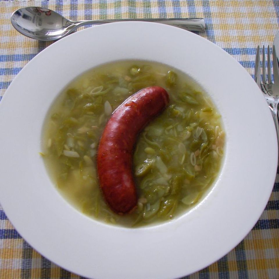 Schnibbelbohnen-Suppe