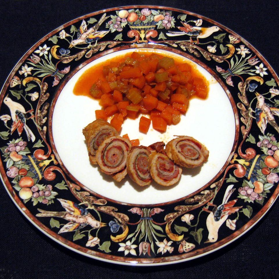 Involtini al Marsala - Kalbfleischröllchen auf Marsala-Gemüse