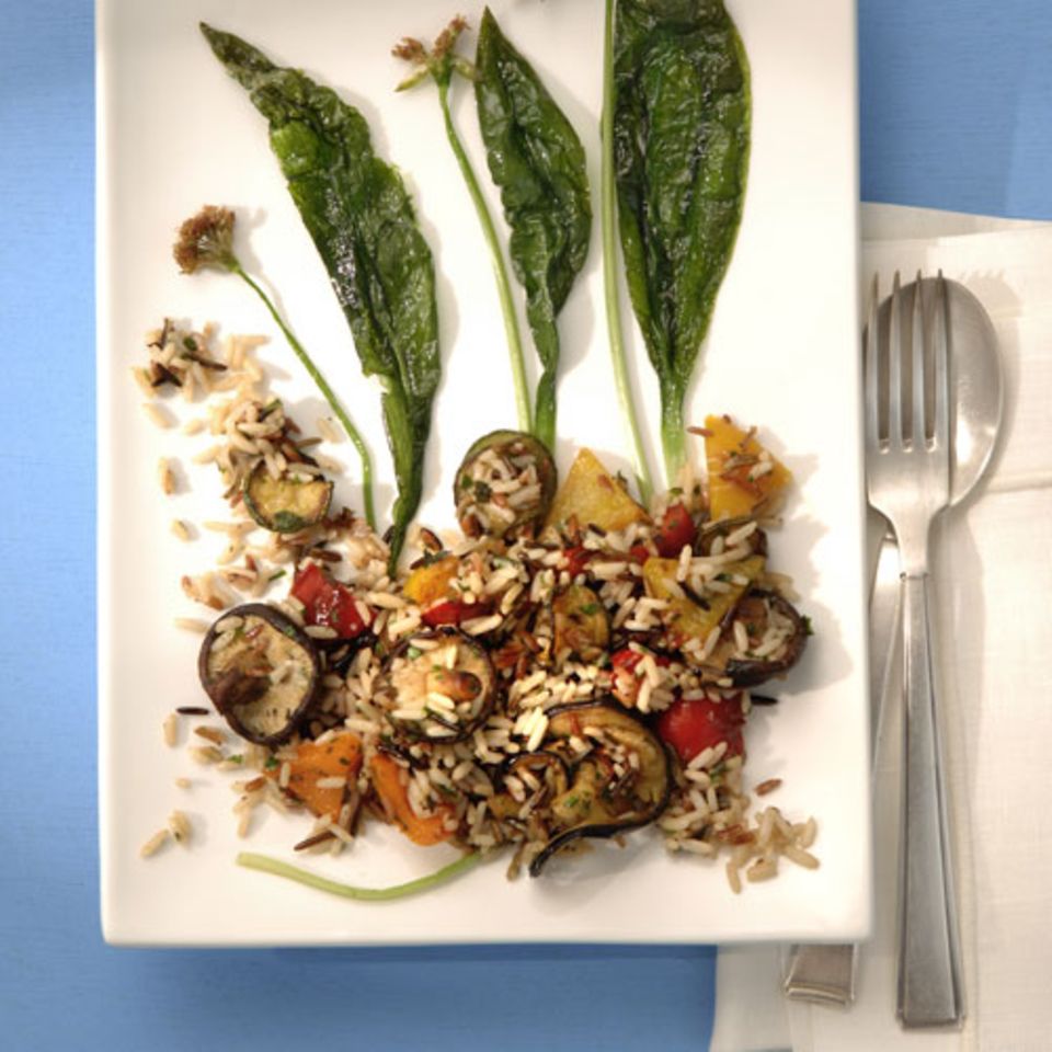 Trigrano-Reispfanne mit Bärlauch und mediterranem Gemüse