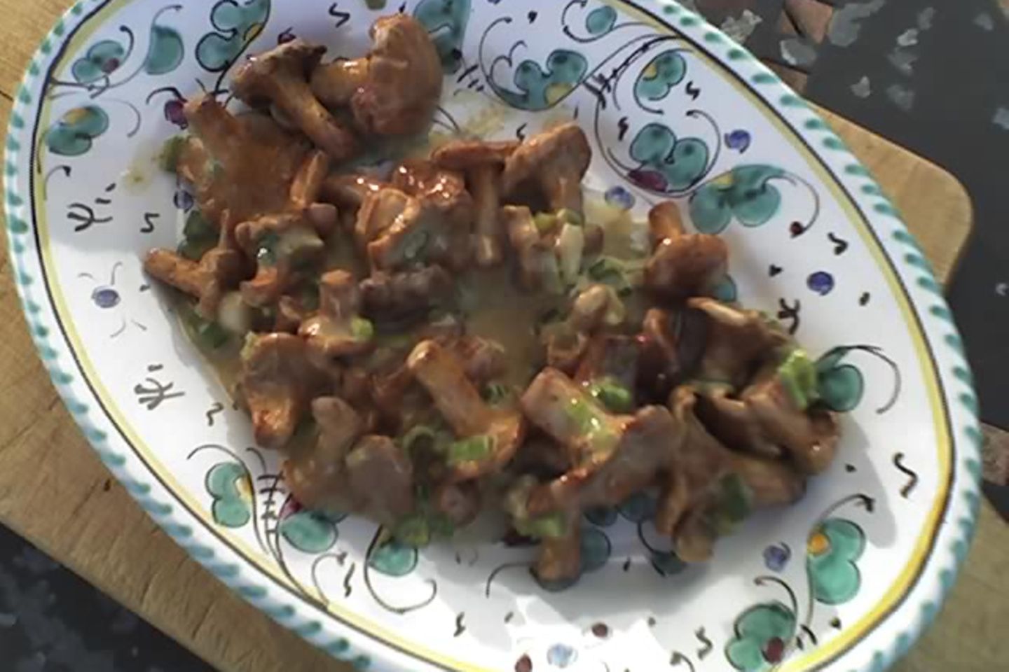 Pfifferlinge à la Creme Rezept - [ESSEN UND TRINKEN]