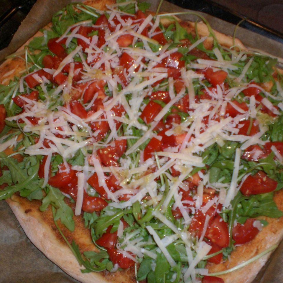 Pizza Rucola Rezept - [ESSEN UND TRINKEN]