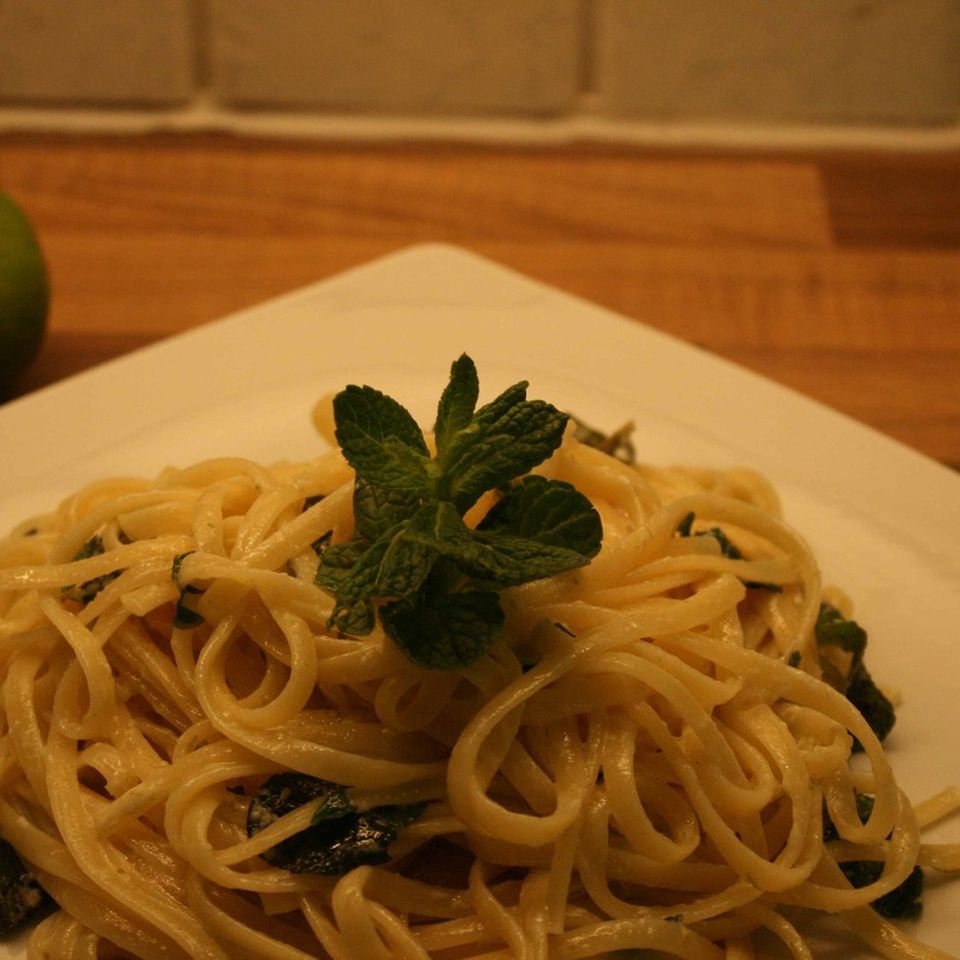 Limetten-Minz-Spaghetti