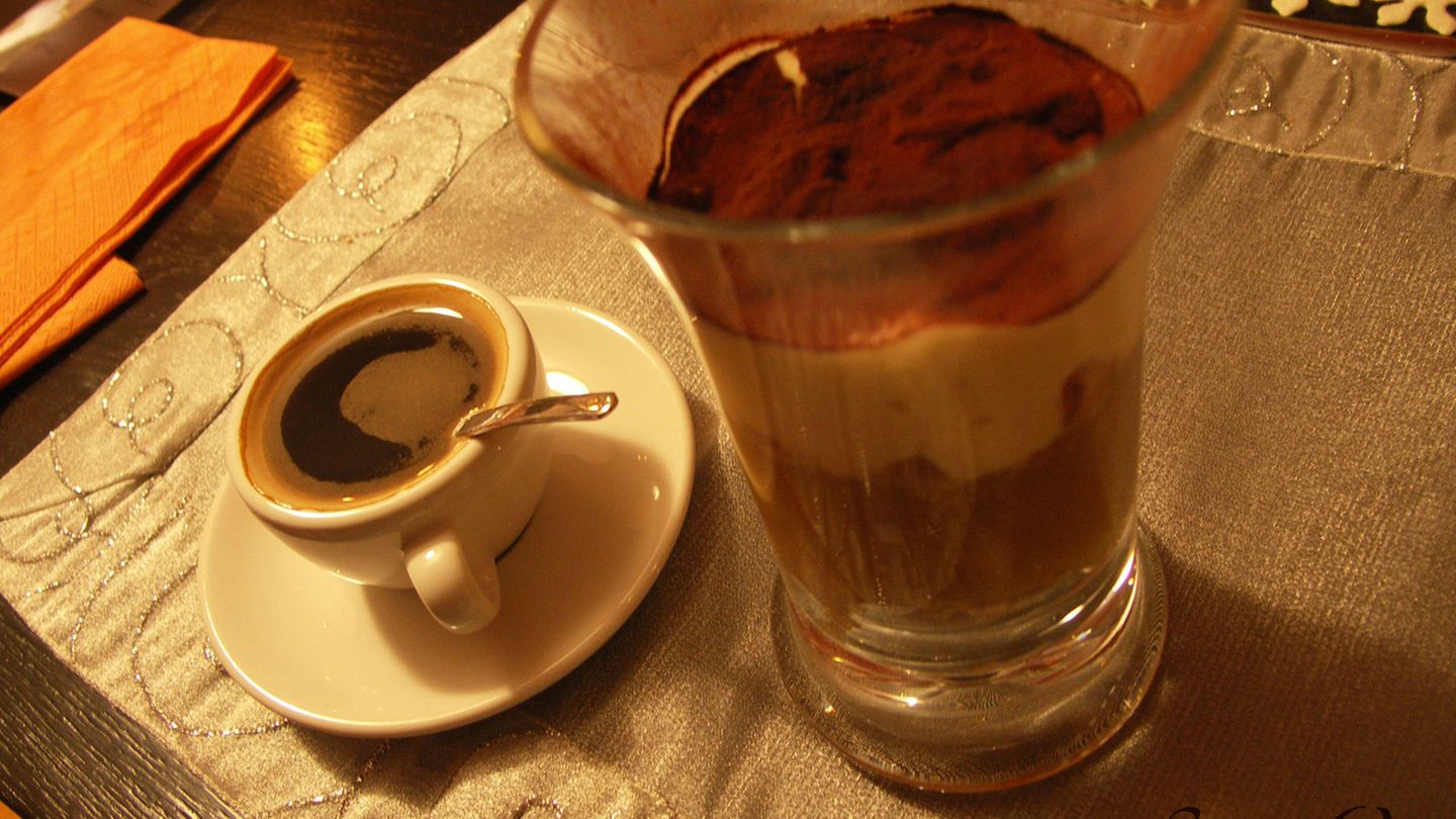 Apfel-Trifle Rezept - [ESSEN UND TRINKEN]