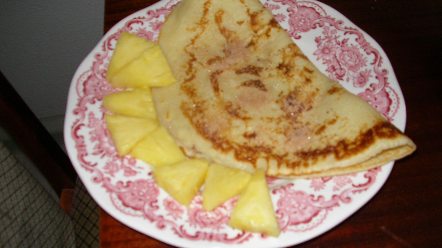 Pfannkuchen mit frischen Ananas Rezept - [ESSEN UND TRINKEN]