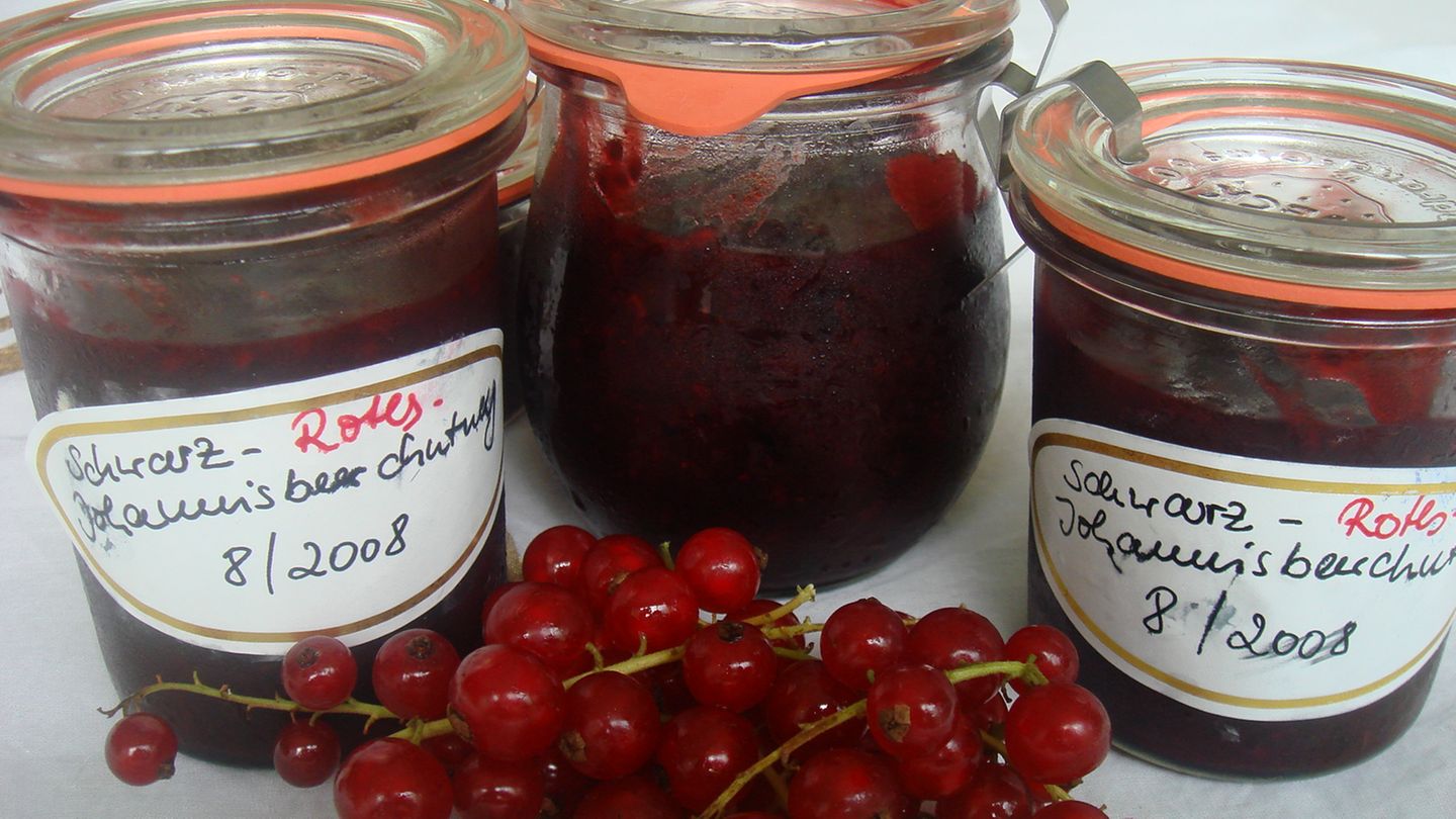 Schwarz-rotes Johannisbeer-Chutney Rezept