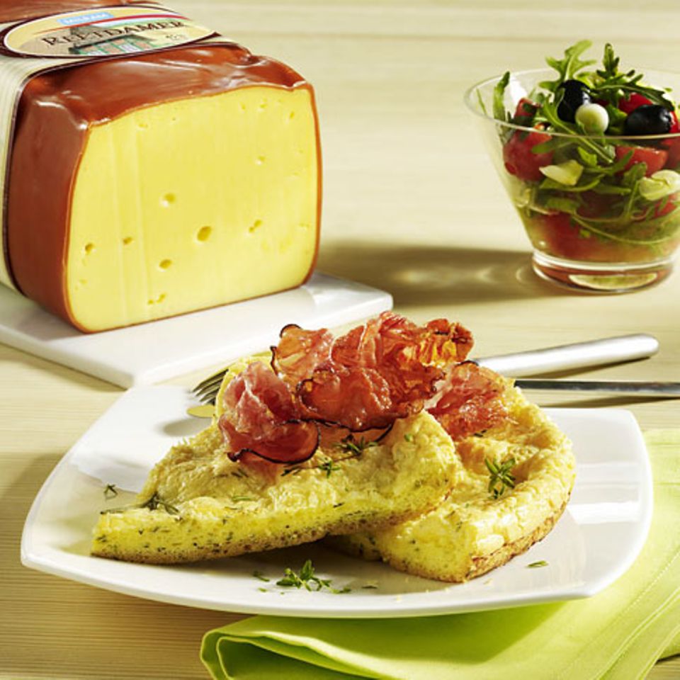 Käse-Omelett mit Schinken und Kräutern