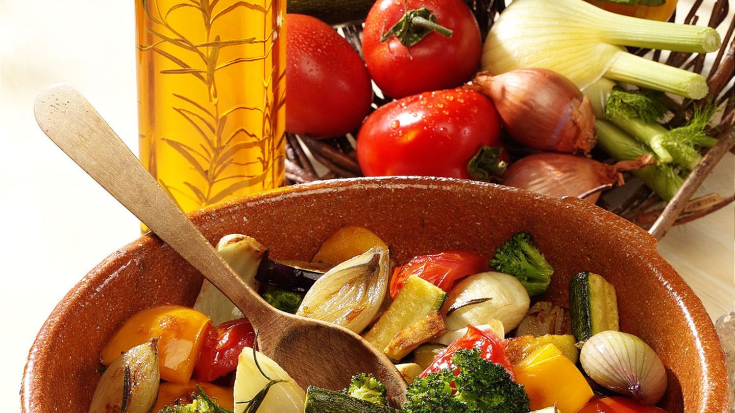 Mediterrane Gemüsepfanne "Quer durch den Garten" Rezept [ESSEN UND