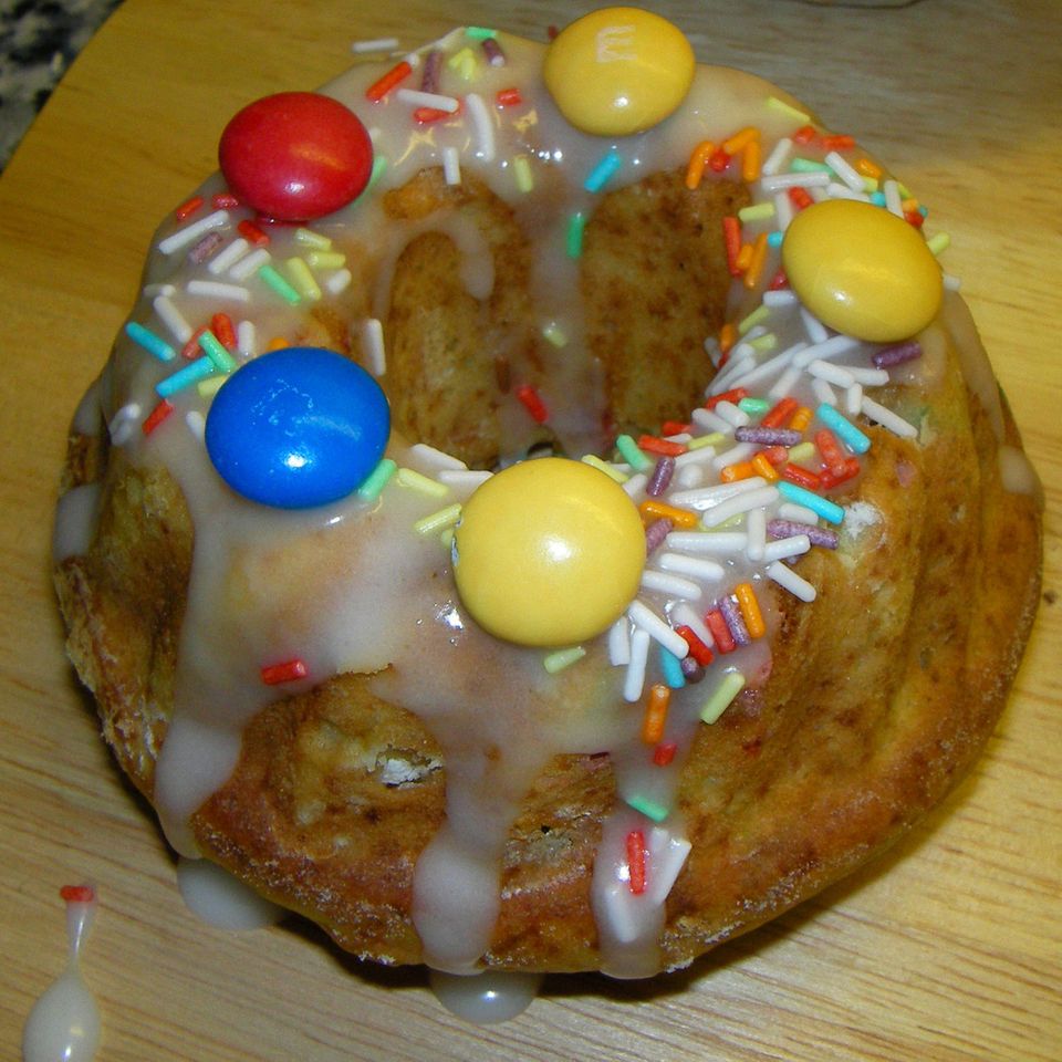 Buttermilchkuchen mit Schokolinsen Rezept - [ESSEN UND TRINKEN]