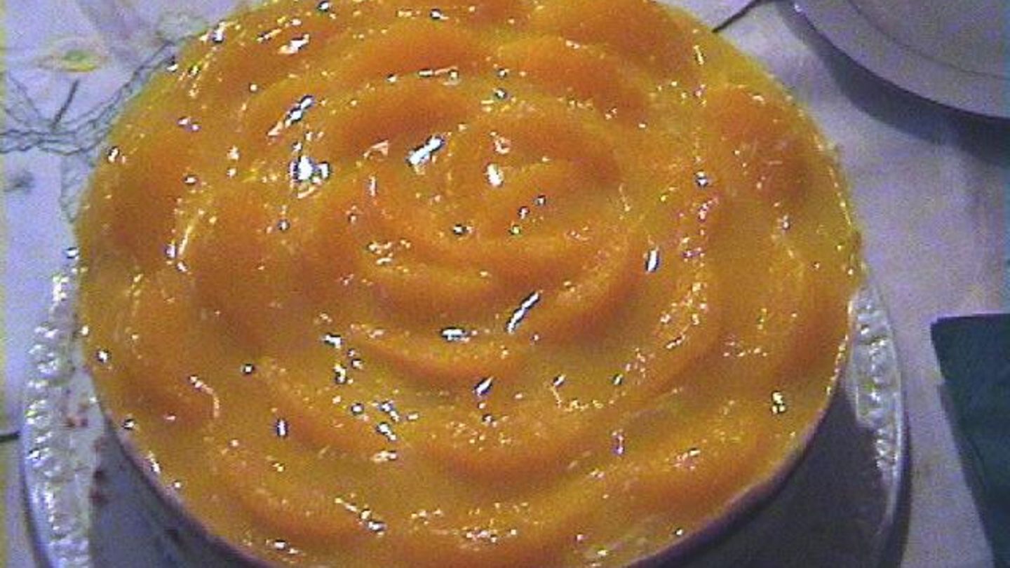 Fruchtige Torte mit Orangencreme Rezept - [ESSEN UND TRINKEN]