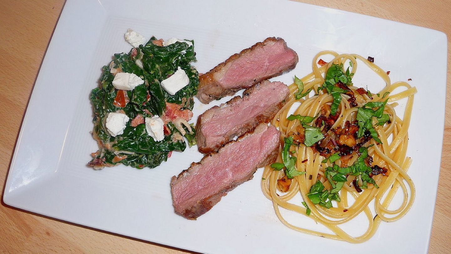 Entenbrust mit Walnuss-Bavette und Blattspinat Rezept