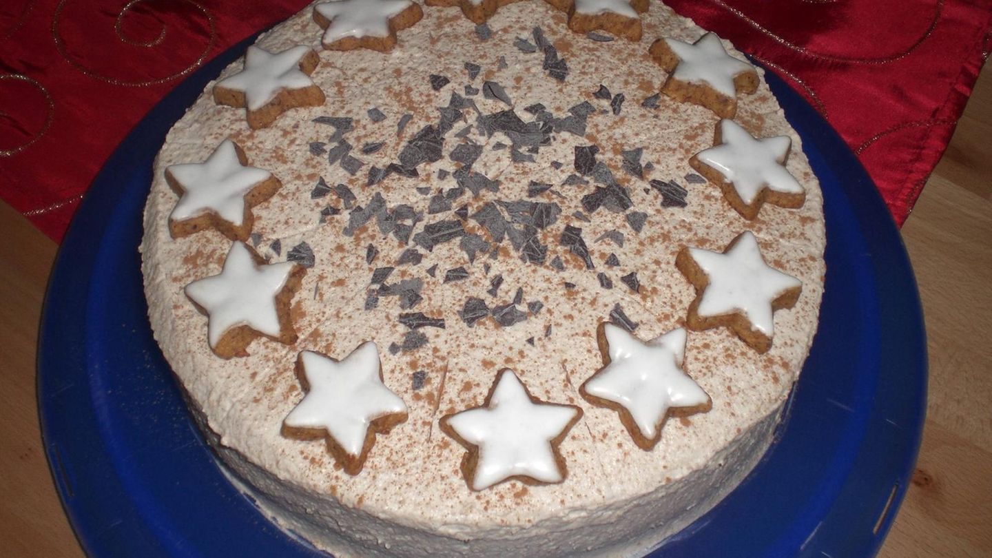 Weihnachtstorte Weihnachtstorten Gewinner Pomponetti Torten Backen Weihnachtliche Artikel