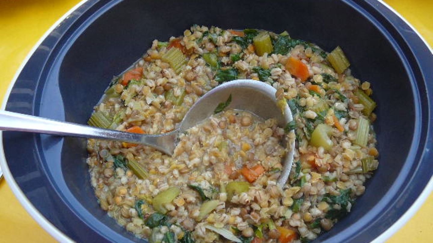 Gersteneintopf Mit Linsen Rezept Essen Und Trinken 