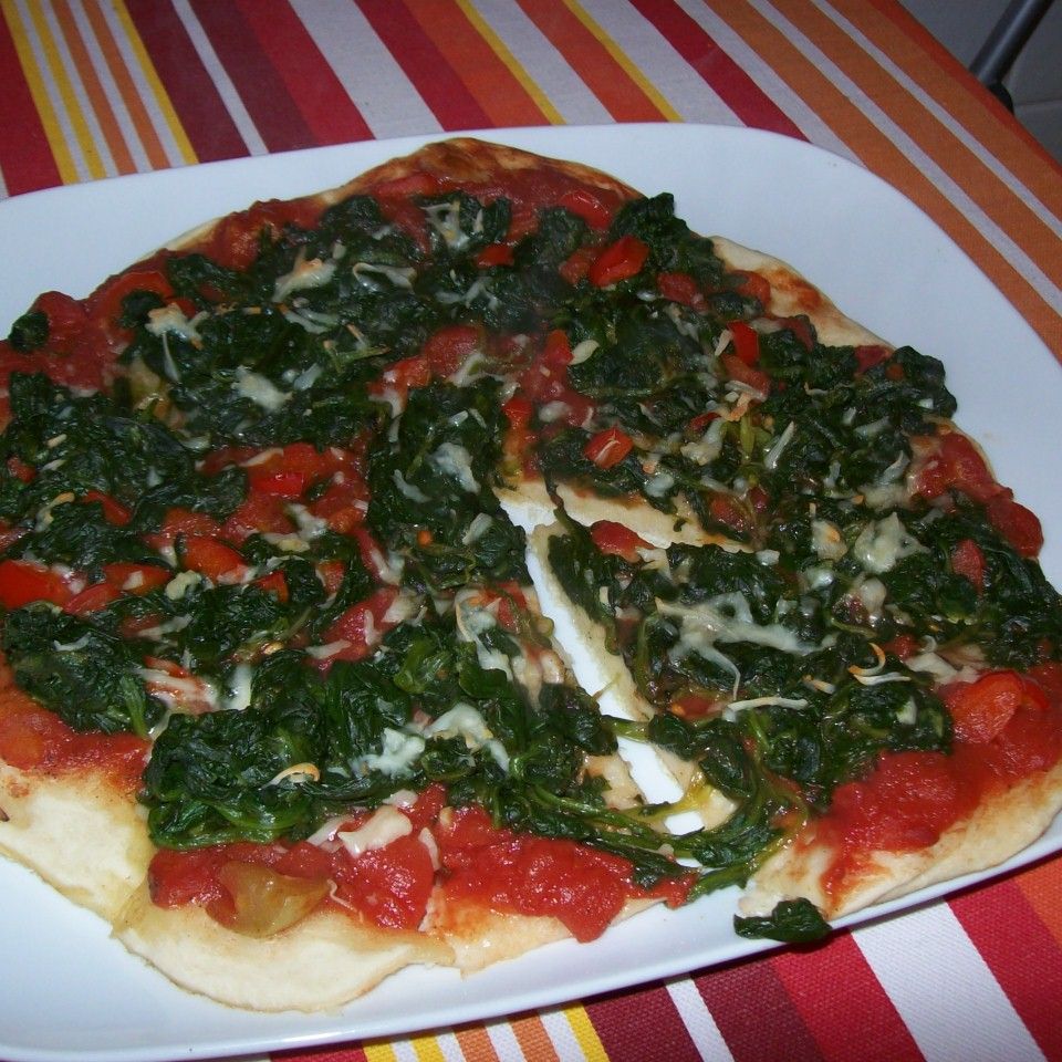 Spinat-Paprika-Pizza