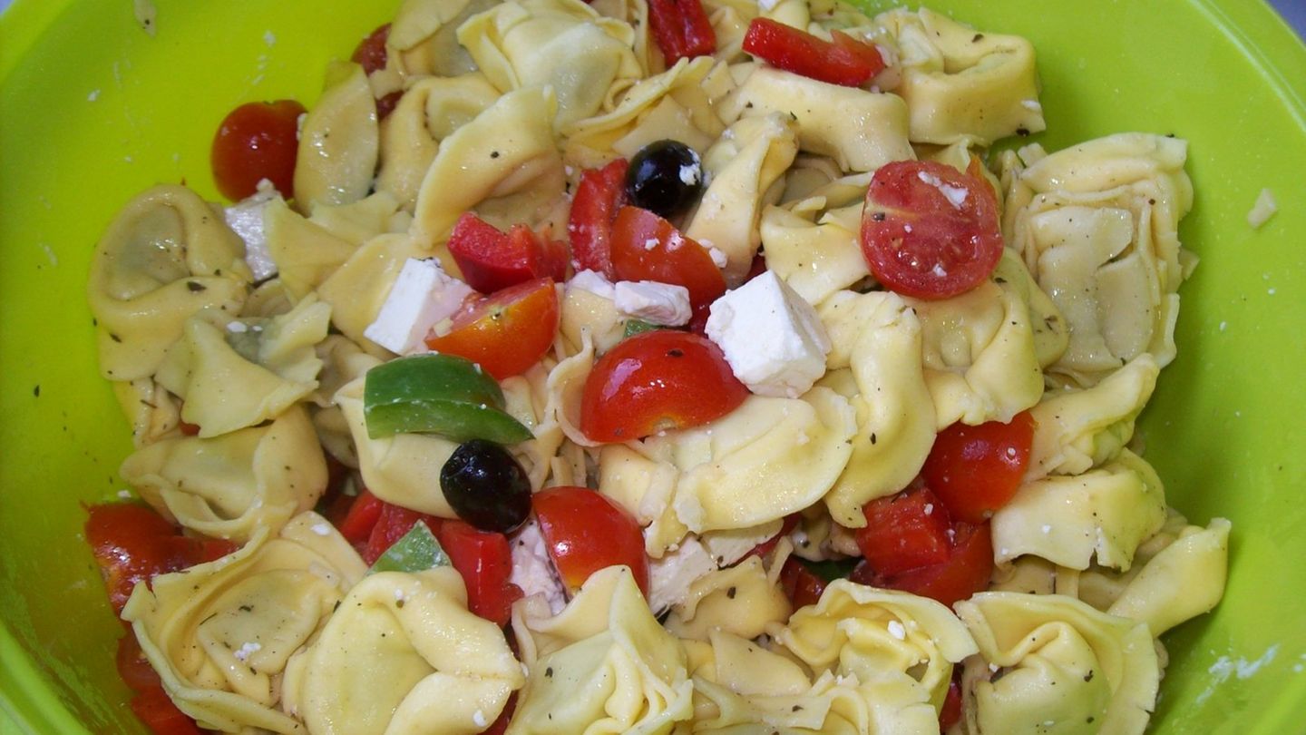 Tortelloni-Salat Rezept - [ESSEN UND TRINKEN]