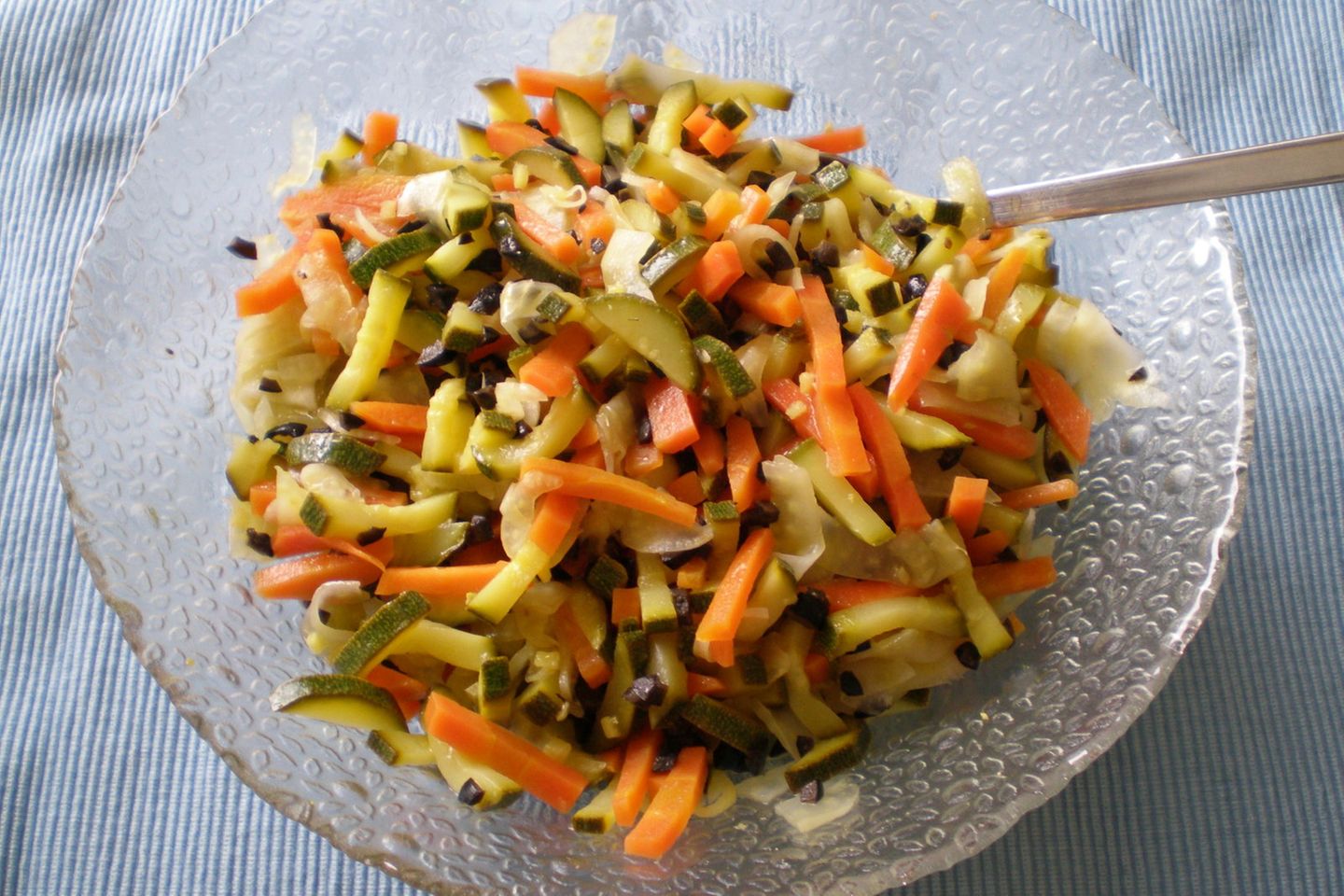 Zucchini Mohren Fenchel Salat Rezept Essen Und Trinken