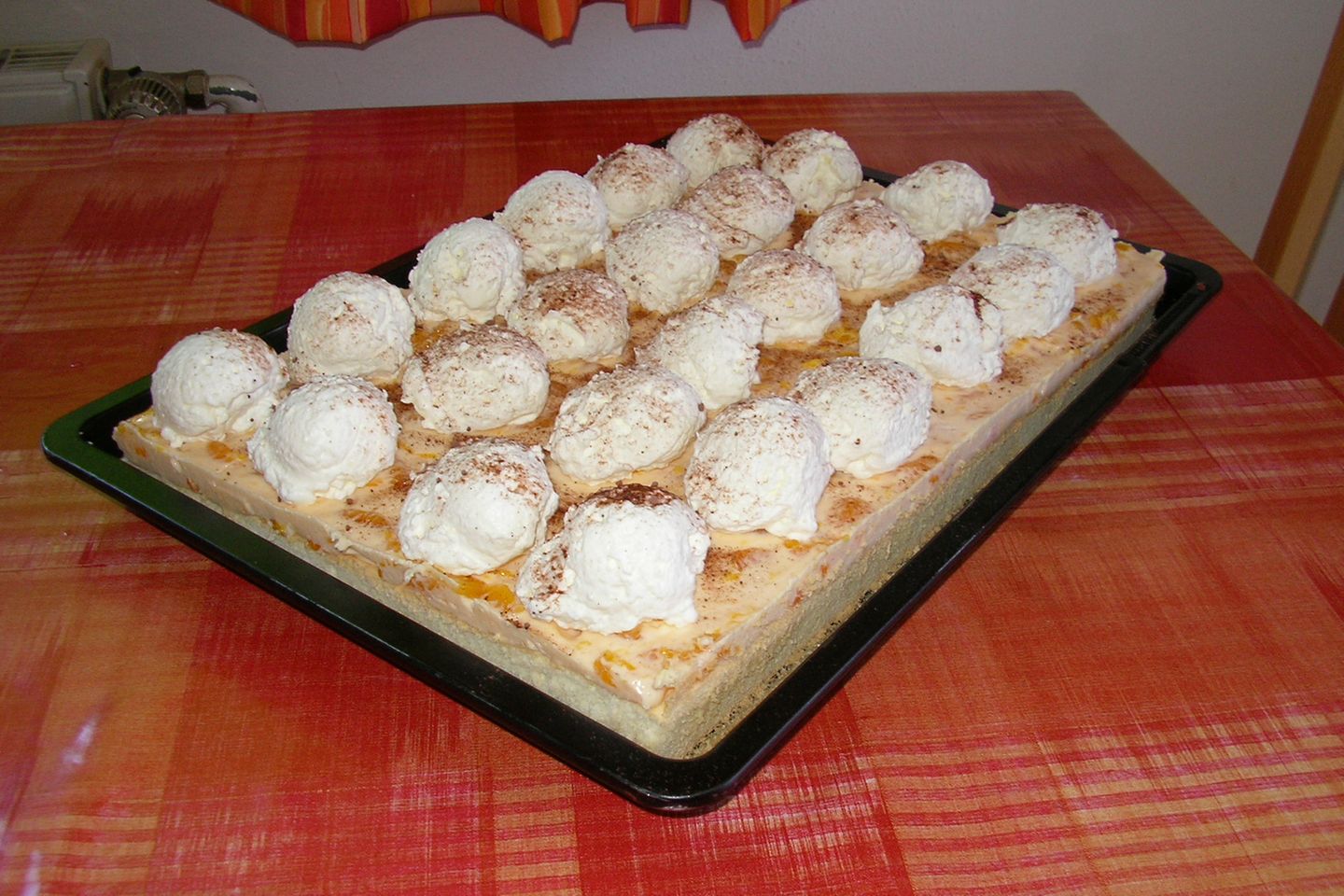 Schneeballkuchen vom Blech Rezept - [ESSEN UND TRINKEN]