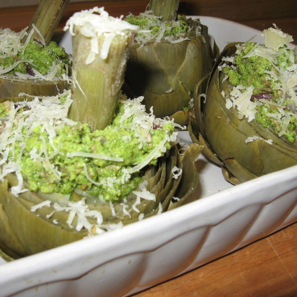 Artischocken mit Bärlauchpesto
