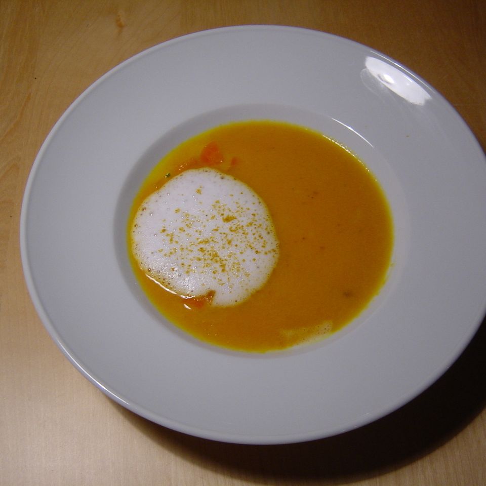 Möhren-Kokos-Suppe