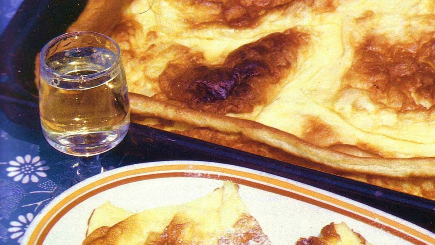Milchschnitten Budapest mit Aprikosen Rezept