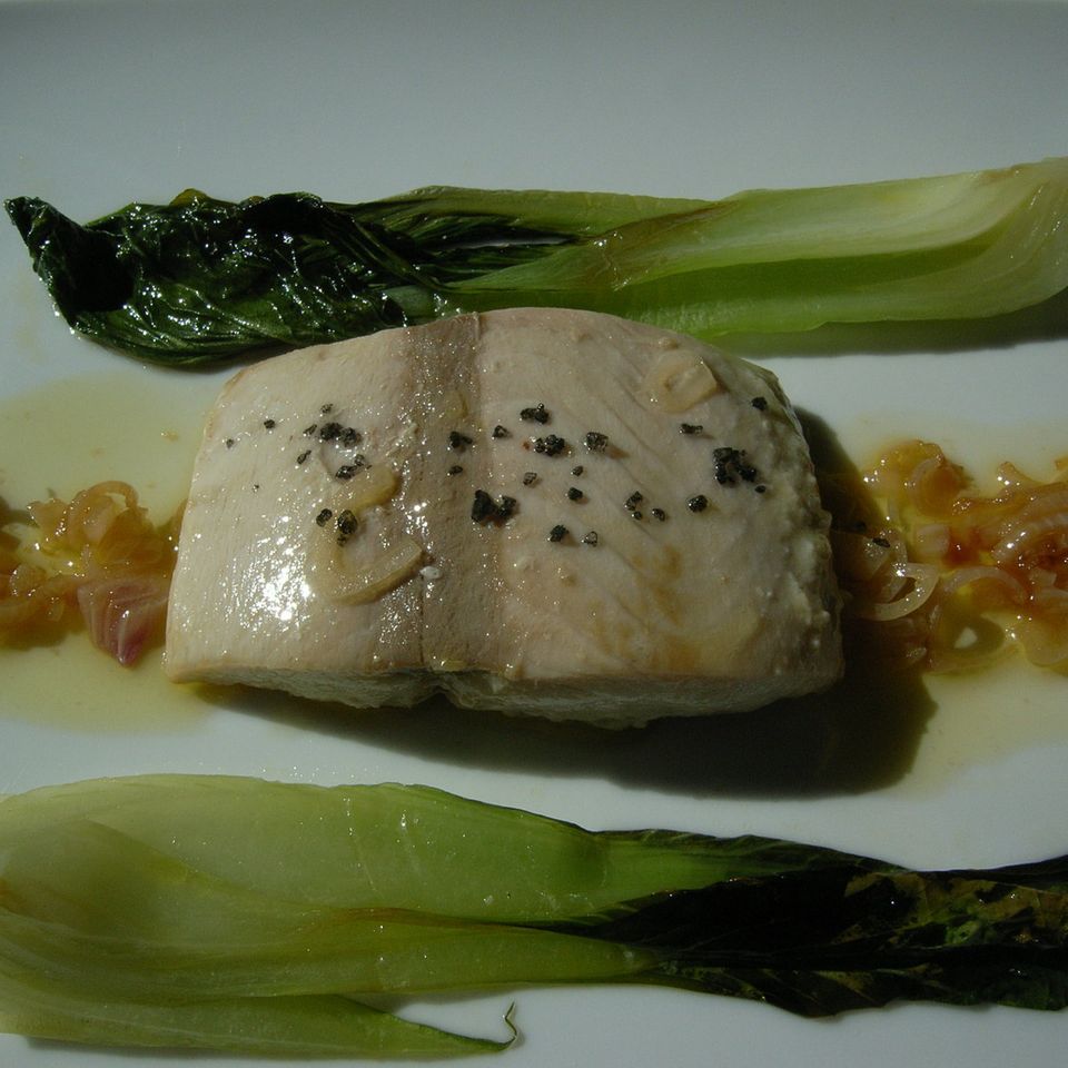 Mahi-Mahi in Miso-Butter und gebratener Pak Choi Rezept - [ESSEN UND ...