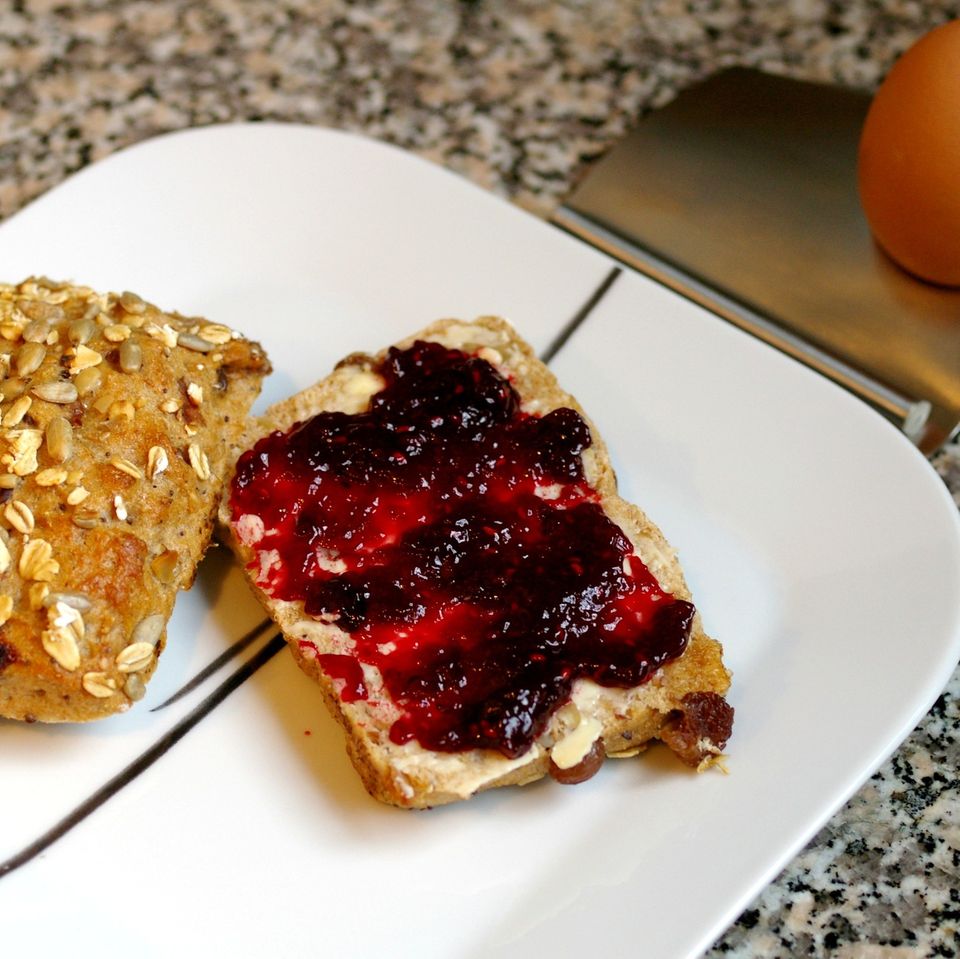 Kirsch-Himbeer-Konfitüre mit Pfeffer