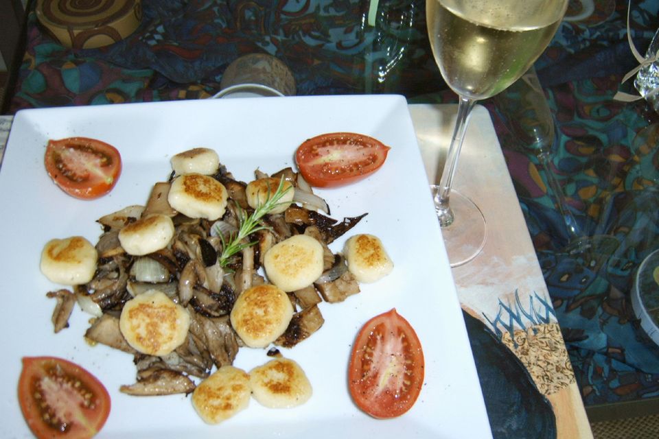 Kartoffel-Ricotta-Gnocchi mit Pilzen Kartoffel-Ricotta-Gnocchi mit Pilzen