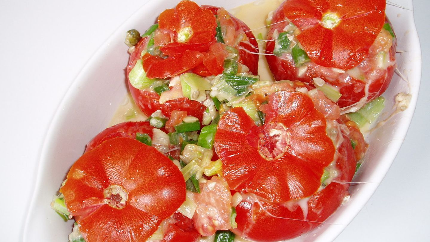 Gefüllte Tomaten vegetarisch Rezept - [ESSEN UND TRINKEN]