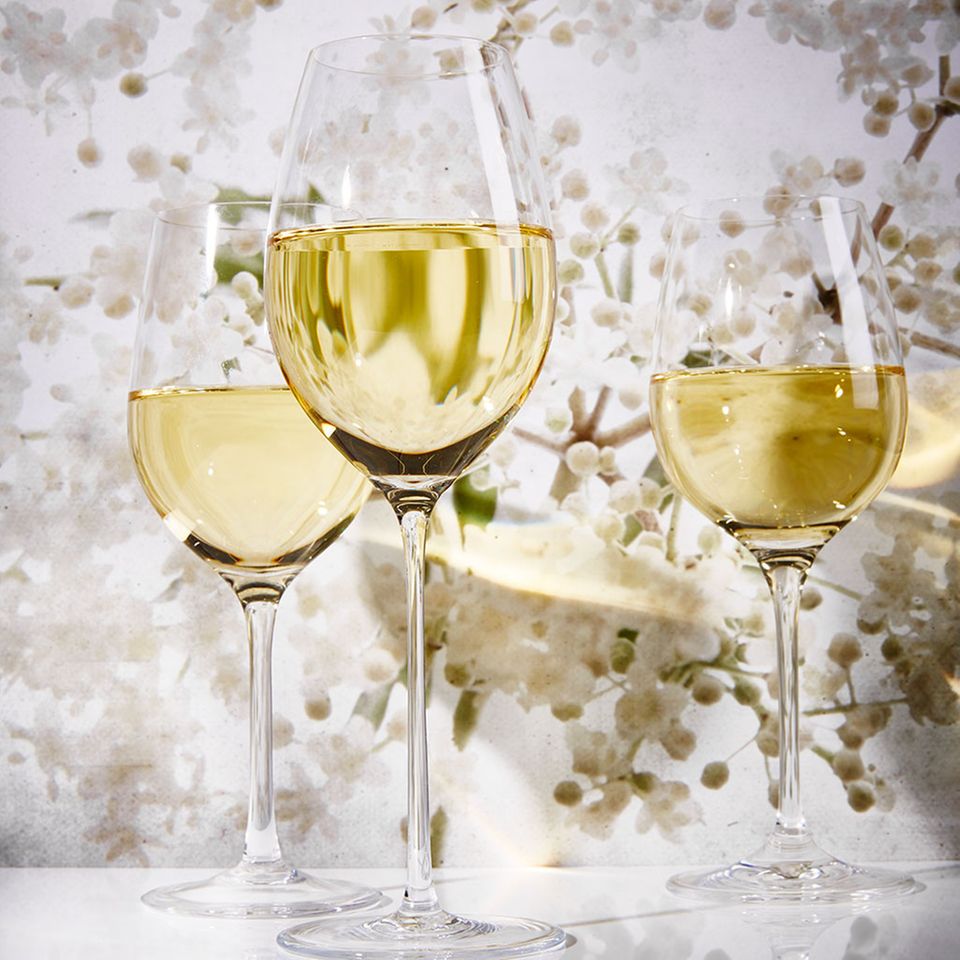 Auch Weißweine eignen sich zur Lagerung, wie z.B. Riesling. Auch Weißweine eignen sich zur Lagerung, wie z.B. Riesling.