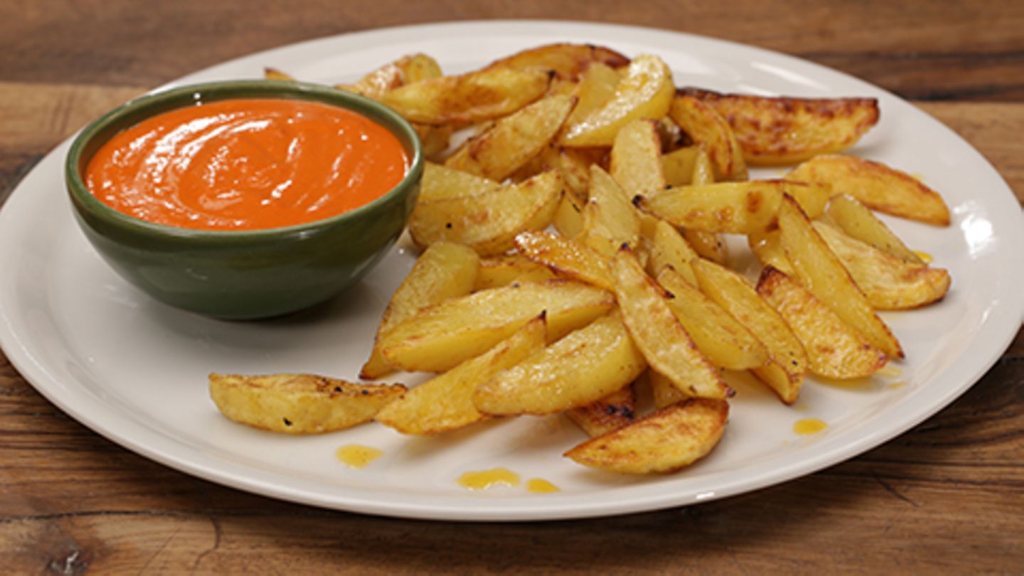 Mojo rojo zu Kartoffelspalten Rezept