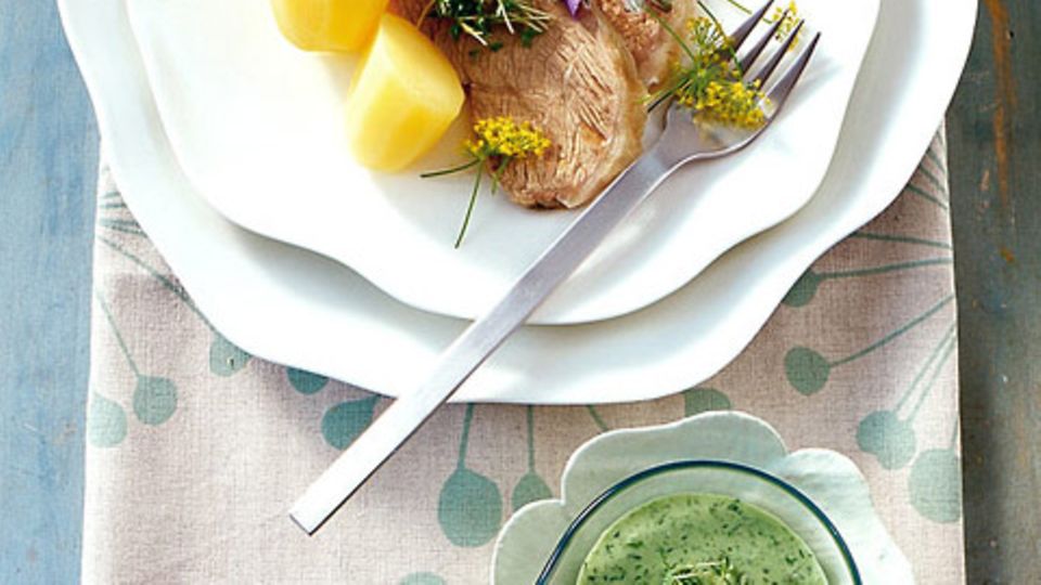 Kalbstafelspitz in Dillsud mit grüner Sauce