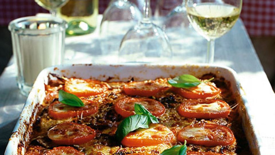 Auberginen-Tomaten-Auflauf mit Mozzarella