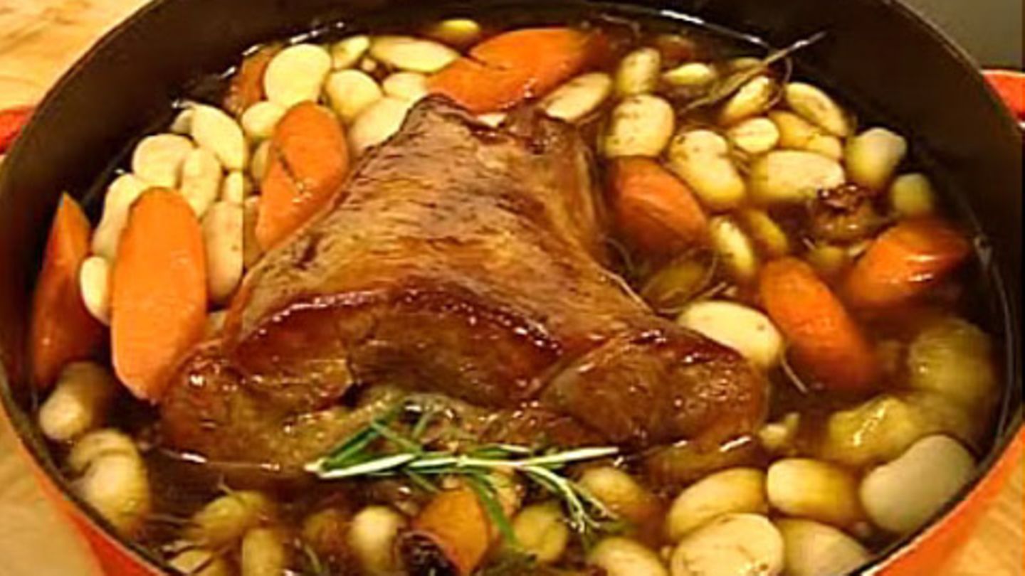 Milchlammkeule mit Knoblauch Rezept