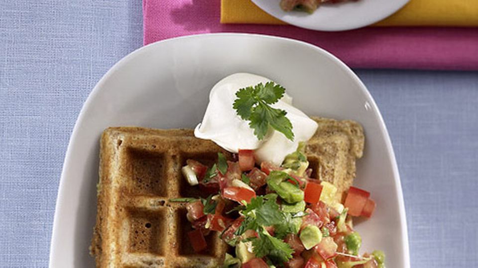 Waffeln mit Avocadosalsa
