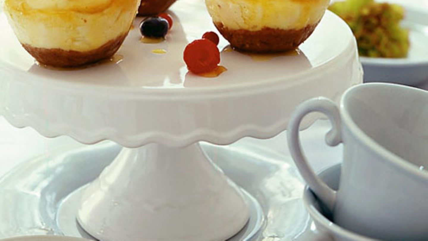 Cheesecakes mit Maracujasirup Rezept