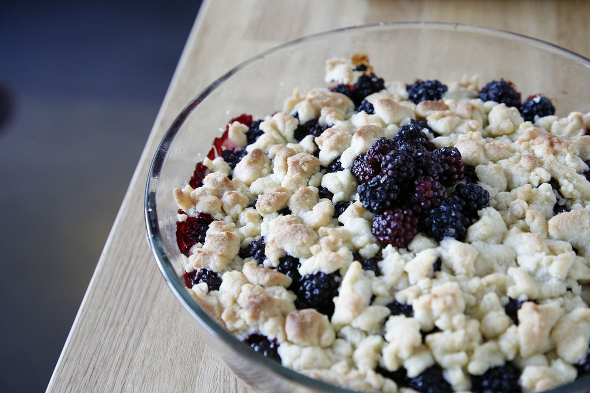 Brombeer-Crumble Rezept - [ESSEN UND TRINKEN]