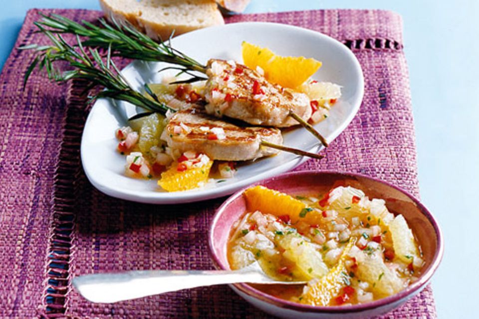 Kalbsfiletspieße mit Orangen-Vinaigrette Kalbsfiletspieße mit Orangen-Vinaigrette