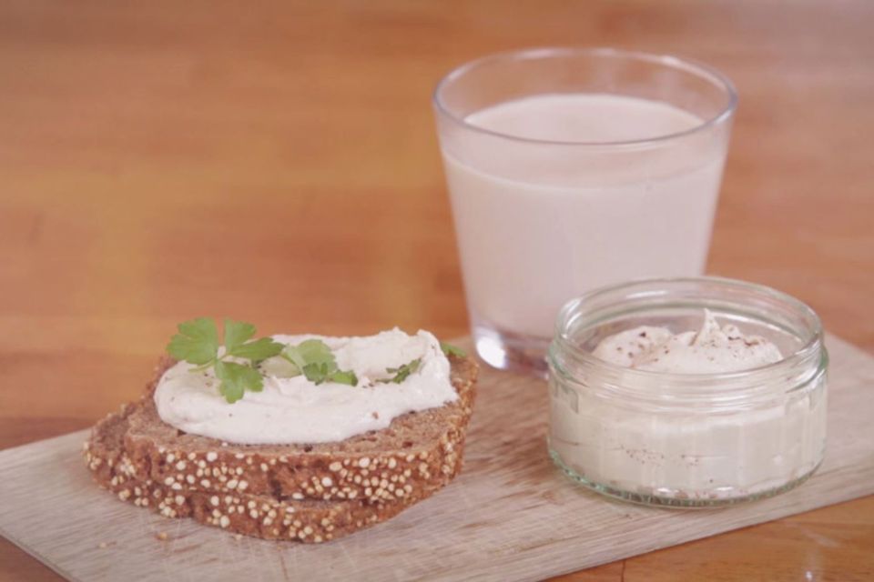 Rezept für Nusskäse von Nicole Just Rezept für Nusskäse von Nicole Just