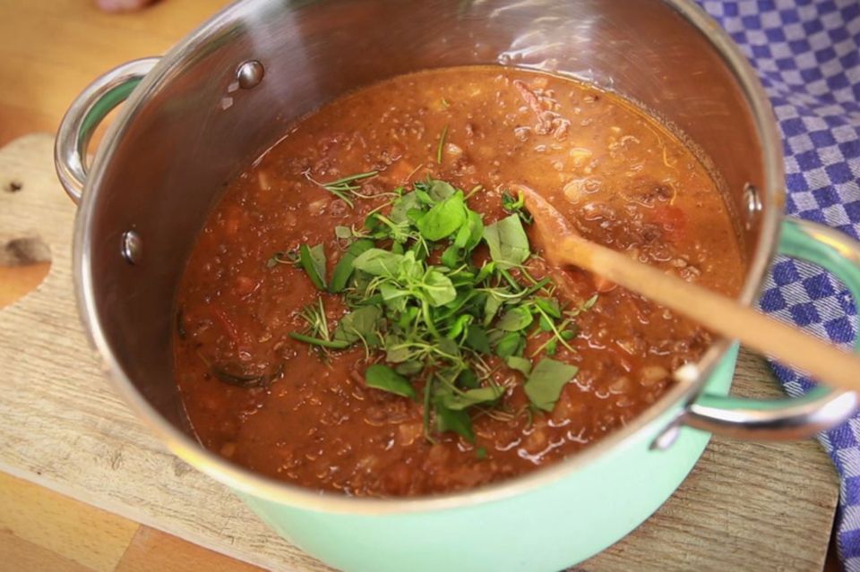 Rezept für Bolognese auf klassische Art von Fabio Haebel Rezept für Bolognese auf klassische Art von Fabio Haebel