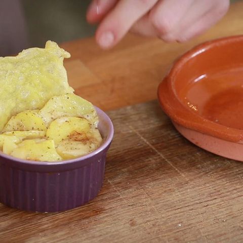 Rezept für Kleine Kartoffelgratins mit Käsechips von Fabio Haebel