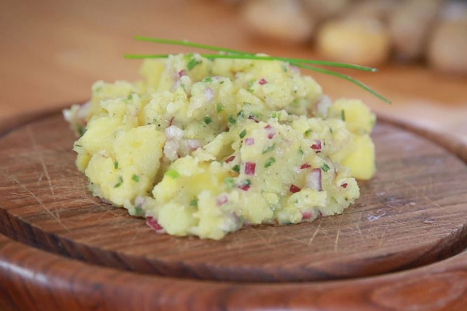 Rezept für Badischen Kartoffelsalat von Fabio Haebel Rezept für Badischen Kartoffelsalat von Fabio Haebel