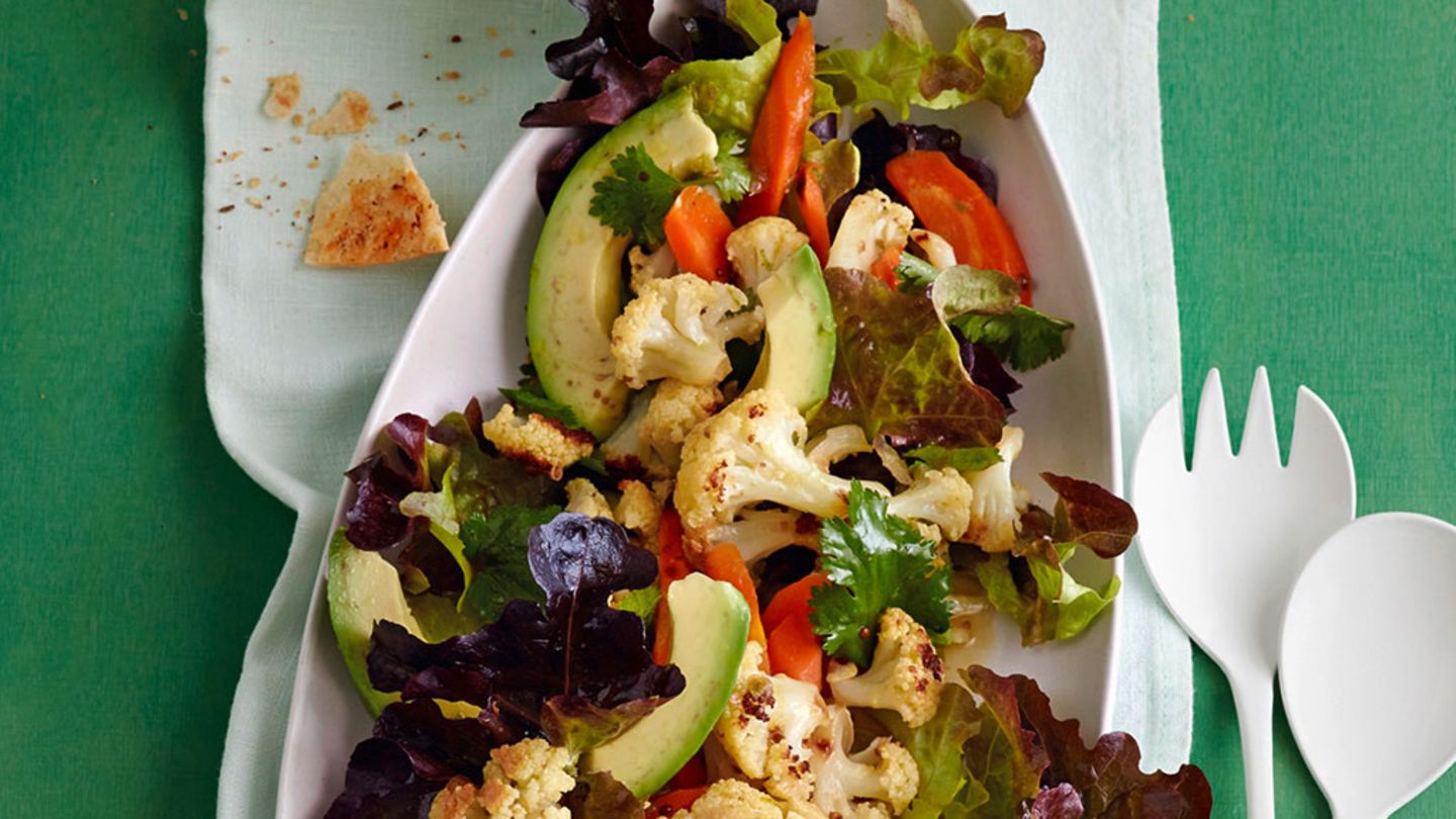 Blumenkohl-Avocado-Salat mit Tortilla-Chips Rezept