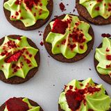 Avocado-Chili-Taler mit Rote-Bete-Chips