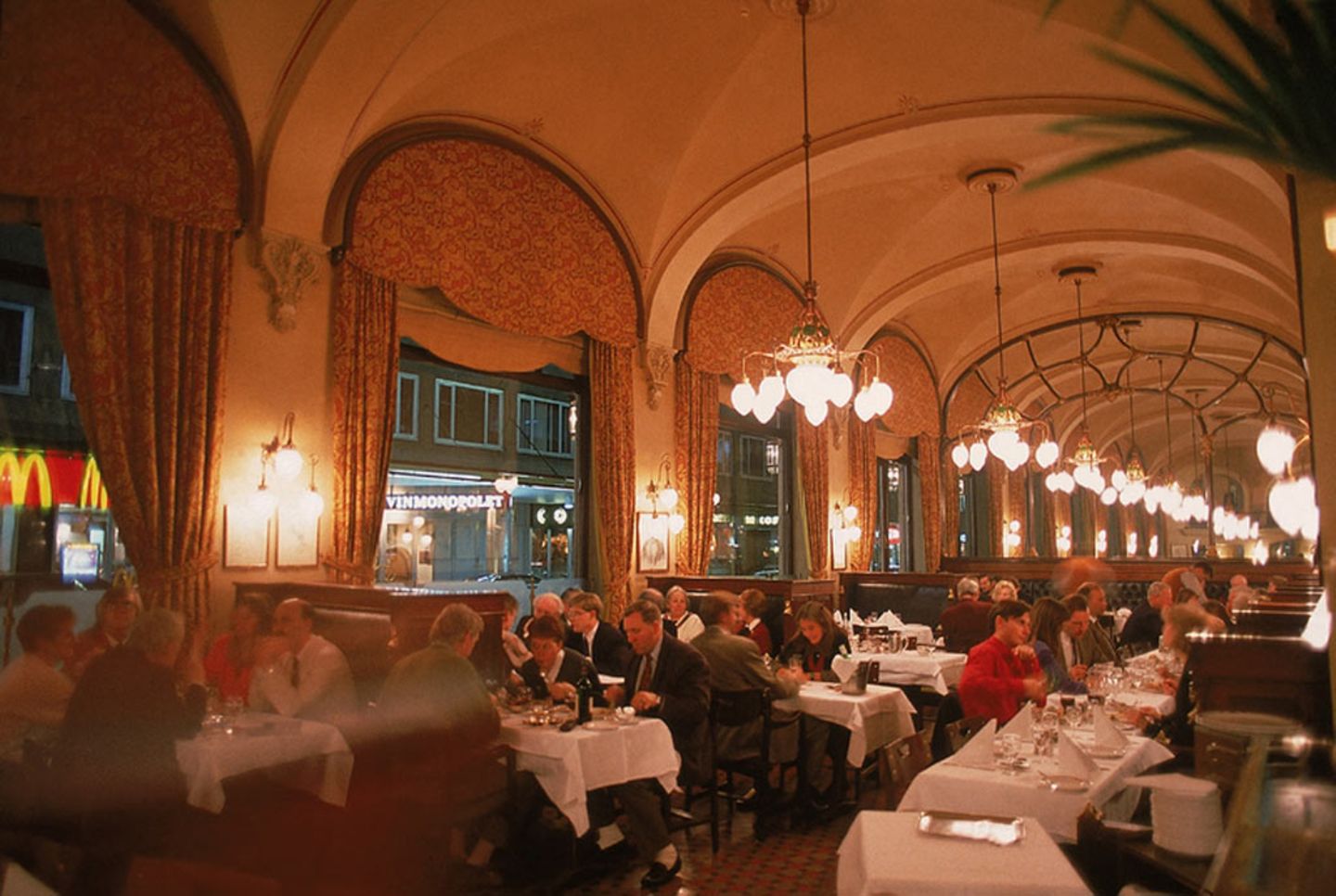 Theatercafeen in Oslo [ESSEN UND TRINKEN]