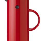 Kaffeezubereitung in Rot: Stelton