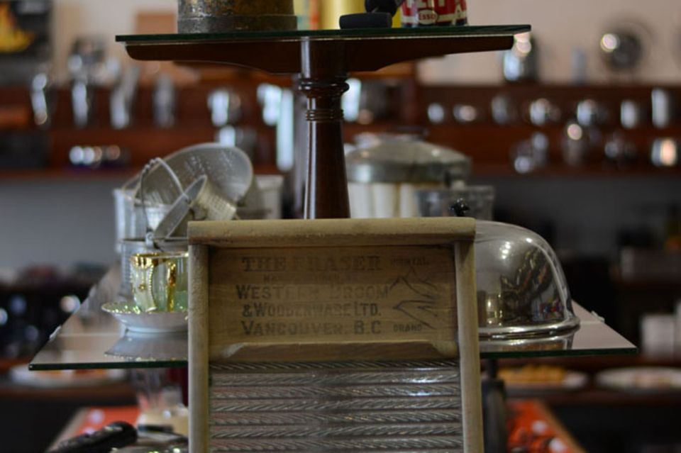 Mini-Museum mit nostalgischen Küchen-Gegenständen