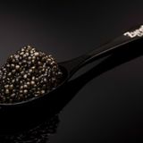 Kaviar stilecht mit Hornlöffel