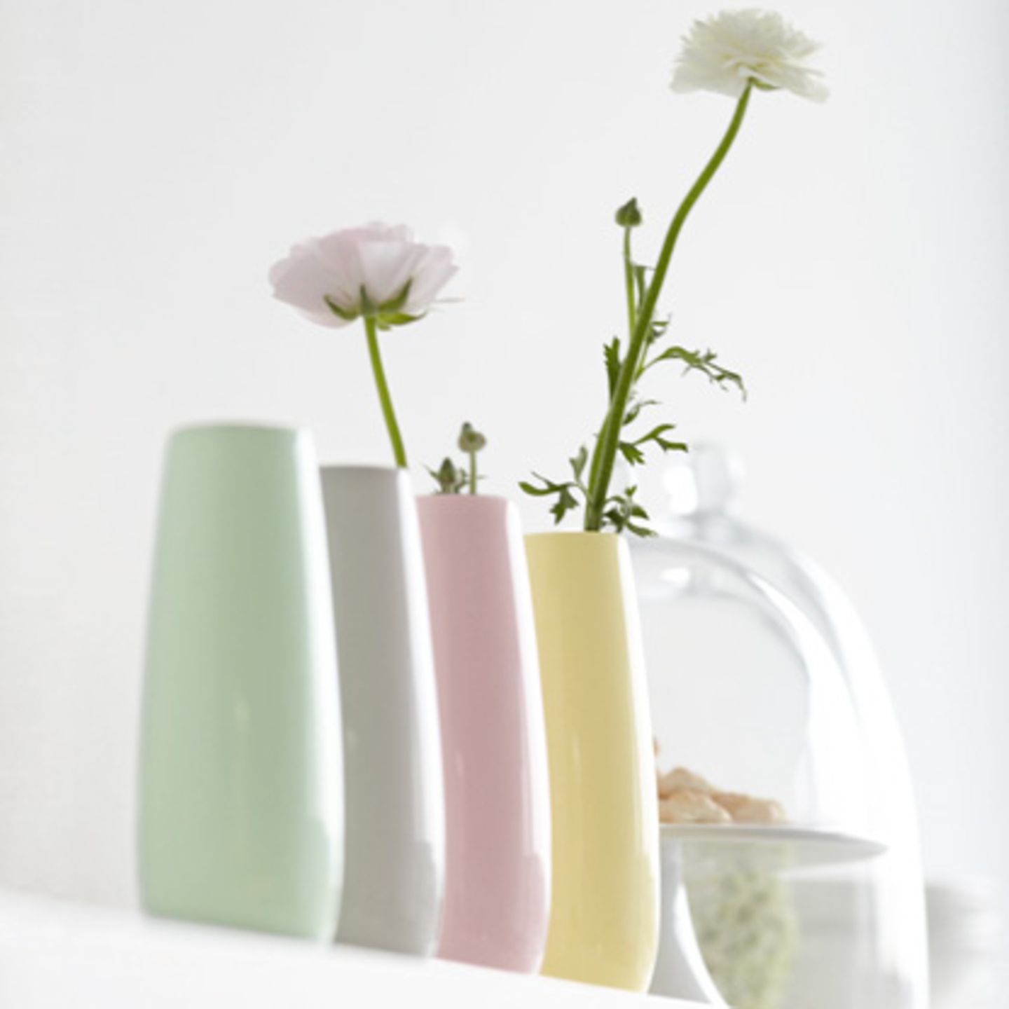 Vasen in Pastellfarben