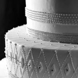 Torte mit echten Swarovski-Steinen